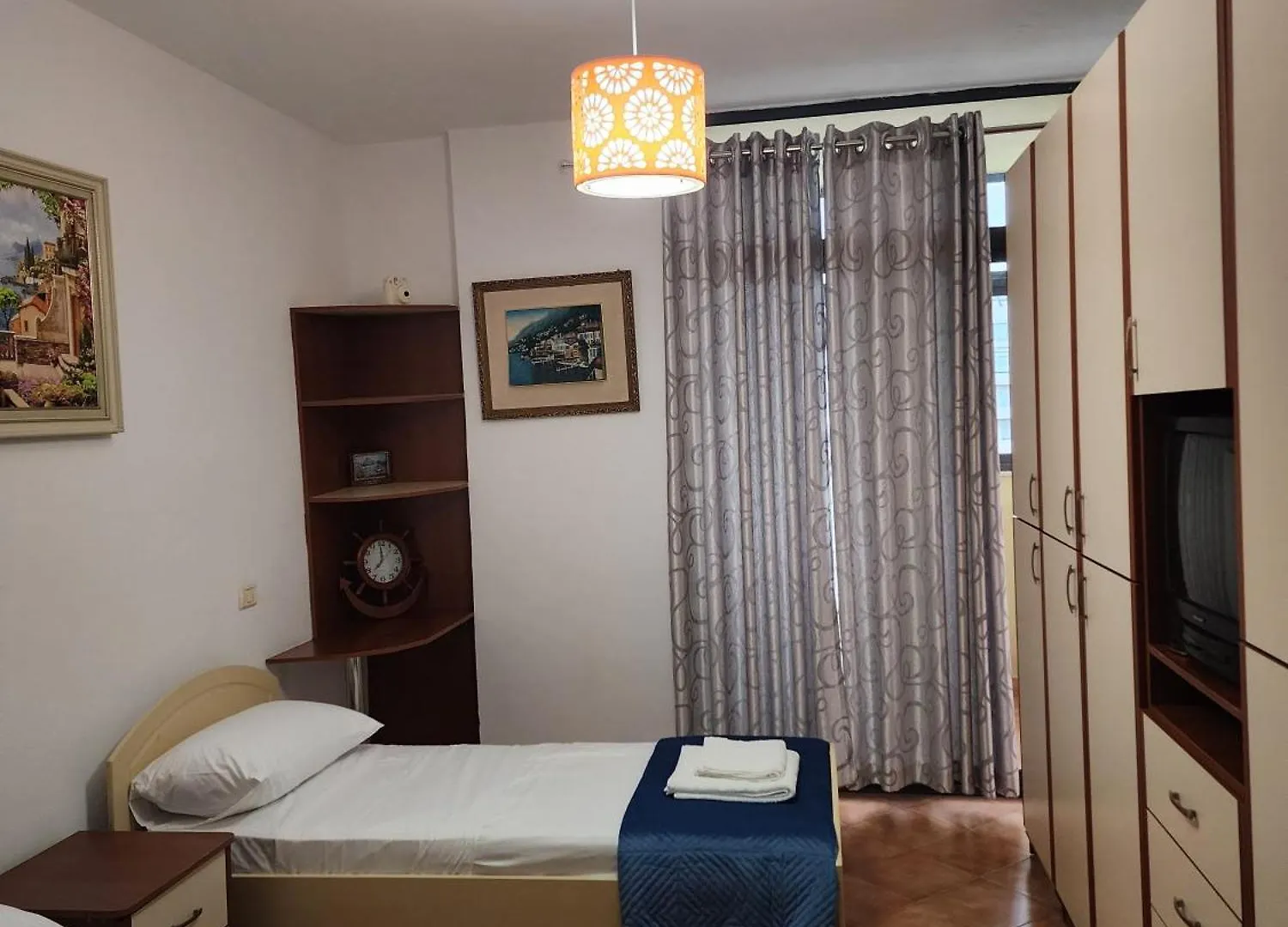 Mema House B&B Durrës 0*,